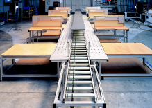 Workstation conveyor